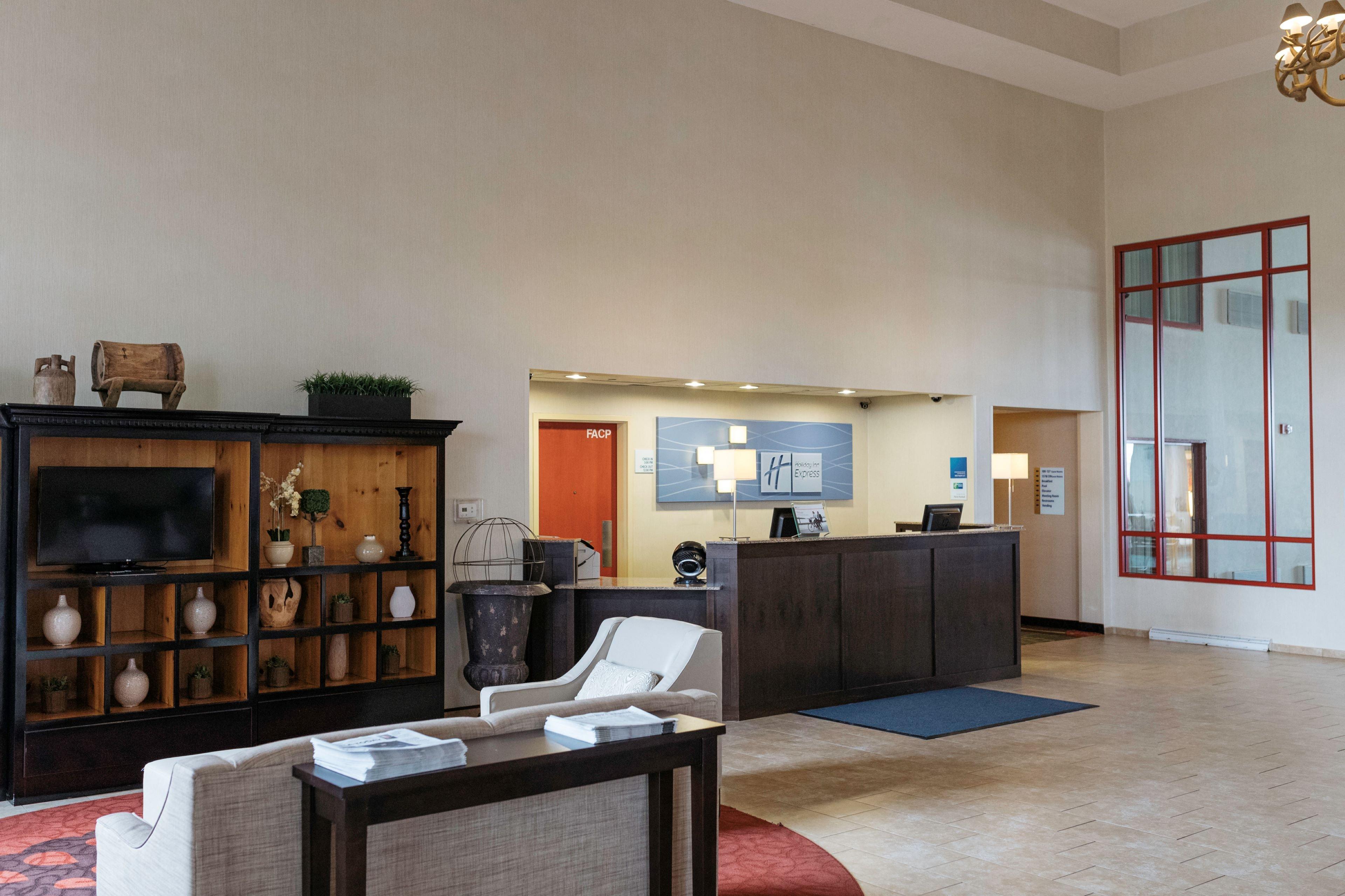 Holiday Inn Express & Suites - Olathe North, An Ihg Hotel Екстериор снимка
